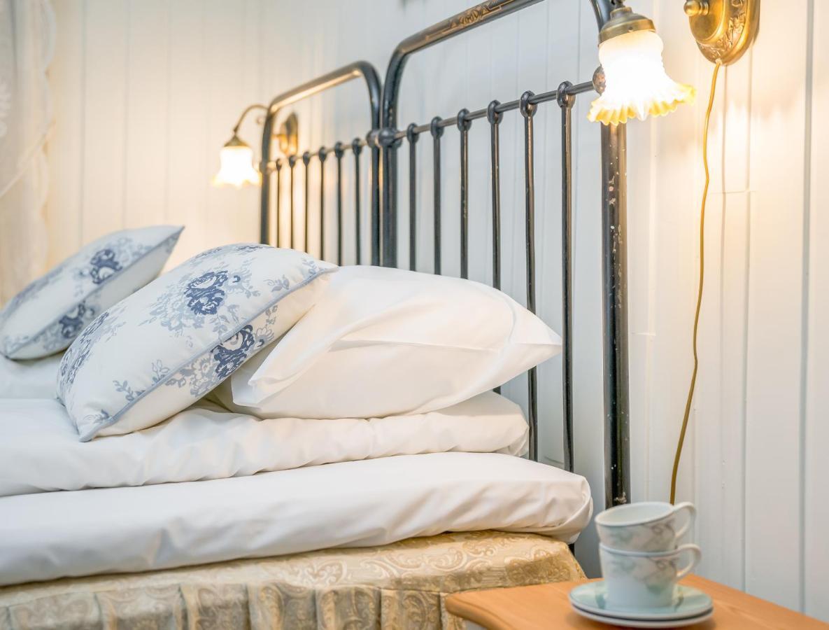 Gloppen Hotell - By Classic Norway Hotels 산다네 외부 사진