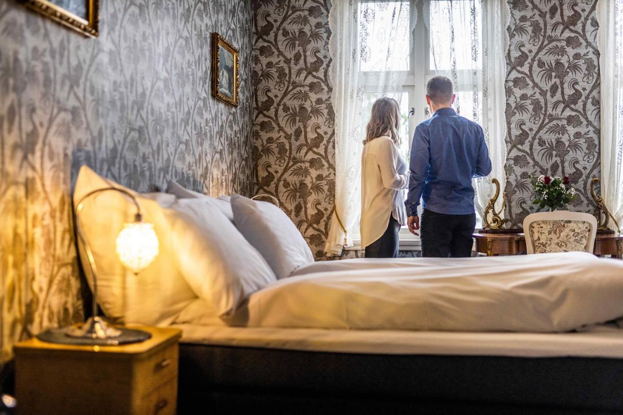 Gloppen Hotell - By Classic Norway Hotels 산다네 외부 사진